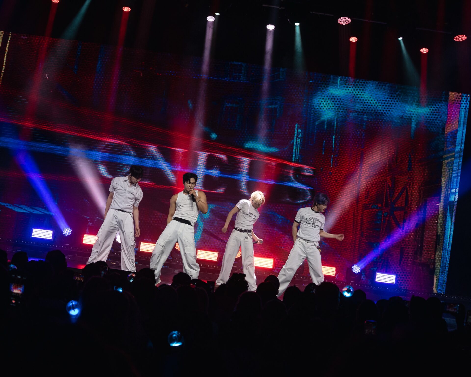 Oneus’ H-OUR, US Tour Ignites Los Angels