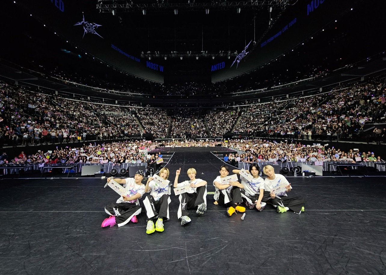 P1Harmony Challenges Fans To “Look At Me Now” in Los Angeles